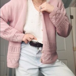Vintage light pink woven sweater.